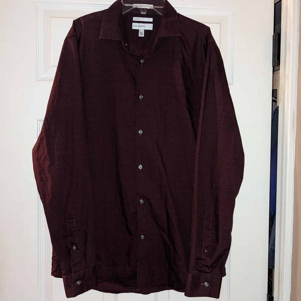 Calibrate Men's Button Up Shirt Size M